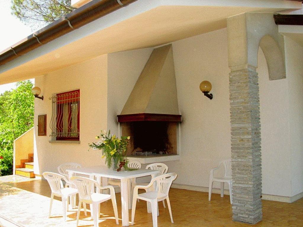 Lignano Riviera With Fireplace & Air Conditioning Lignano Sabbiadoro Exterior foto