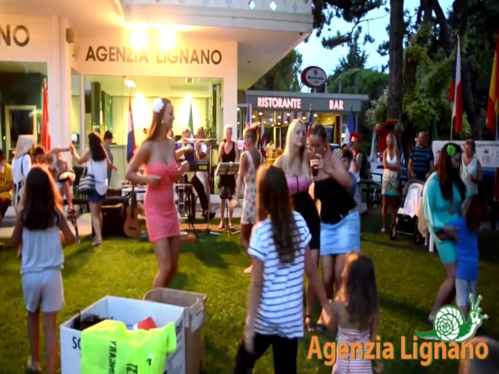 Lignano Riviera With Fireplace & Air Conditioning Lignano Sabbiadoro Exterior foto